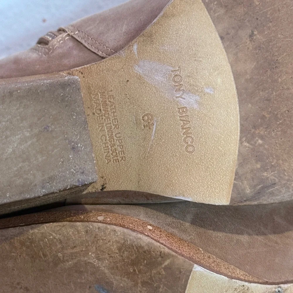 Tony Bianco Pointed Toe Leather Ankle Boots Size 6.5 Block Heel Western‎ BOHO